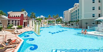 Sandals Royal Bahamian Spa & Offshore Island