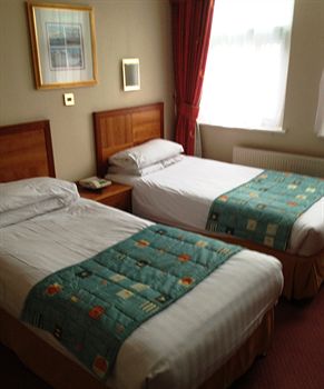 Smart Aston Court Hotel