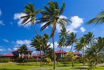 Le Cap Est Lagoon Resort &amp; Spa