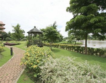 The Imperial River House Resort