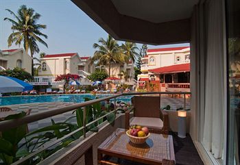 Whispering Palms Beach Resort