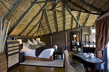 Mivumo River Lodge