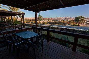 Belfer's Dead Sea cabins- Apartments